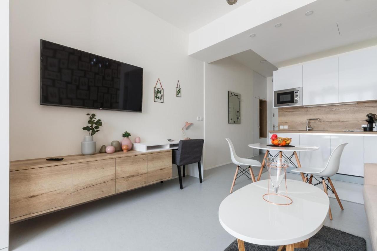 Designer Studio In New Town By Prague Days Apartment Ngoại thất bức ảnh
